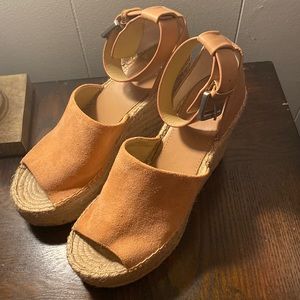 Beautiful Marc Fisher - Adalyn- Size 7.5